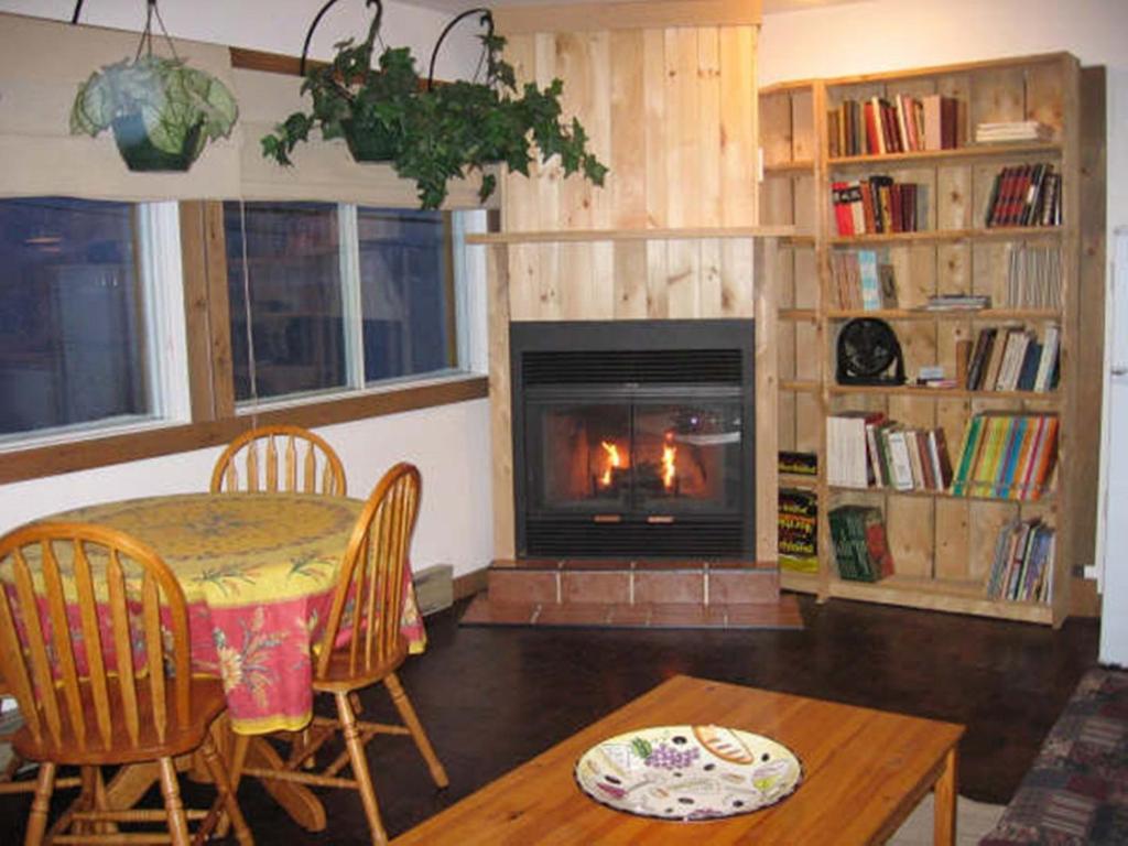 Cottages Du Lac Orford, Cottage A, Cote Raquettes Cottage B, Cote Skis Эстман Экстерьер фото